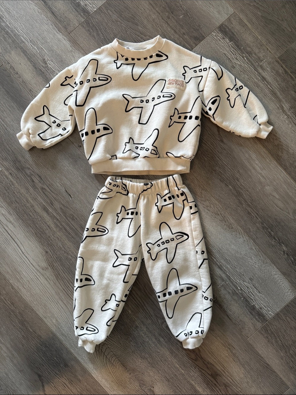 Zara Kids Cream Airplane Graphic Sweatsuit Set